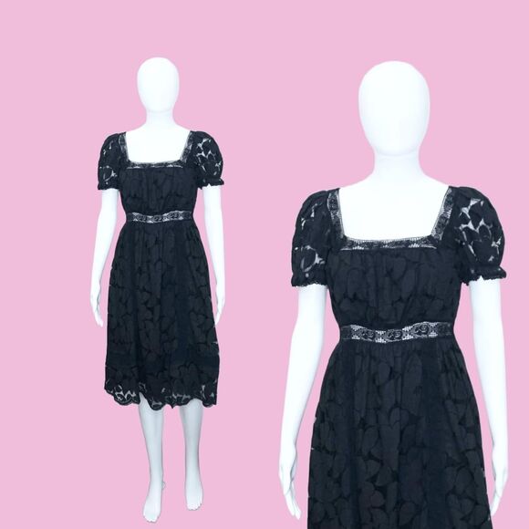 Y2K. ANNA SUI Black Lace Peek A Boo Waist Puff Sleeve Dress W/Crochet Trim. XS-S - Picture 1 of 10
